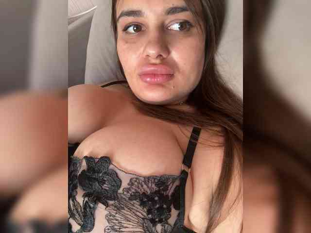 Sweetgirl31111 webcam