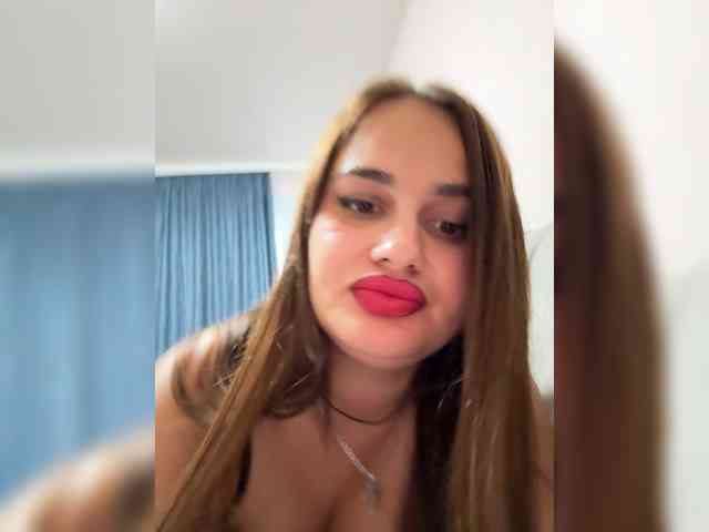 Sweetgirl31111 webcam