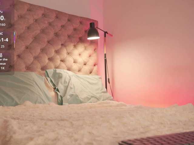 SaraWinstone1 live cam on BongaCams