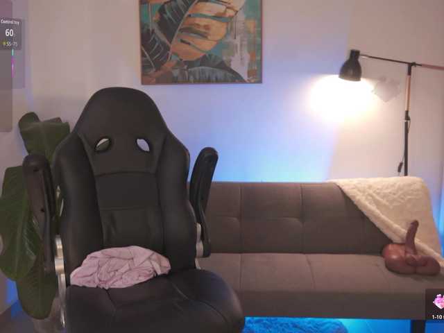 SaraWinstone1 live cam on BongaCams