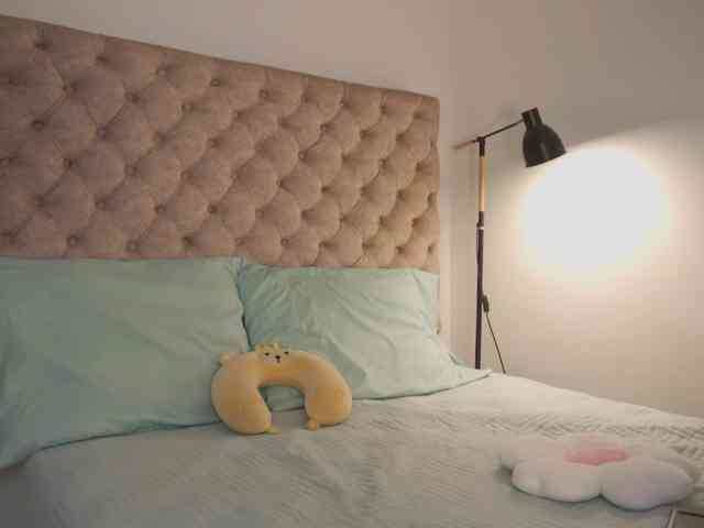 SaraWinstone1 webcam