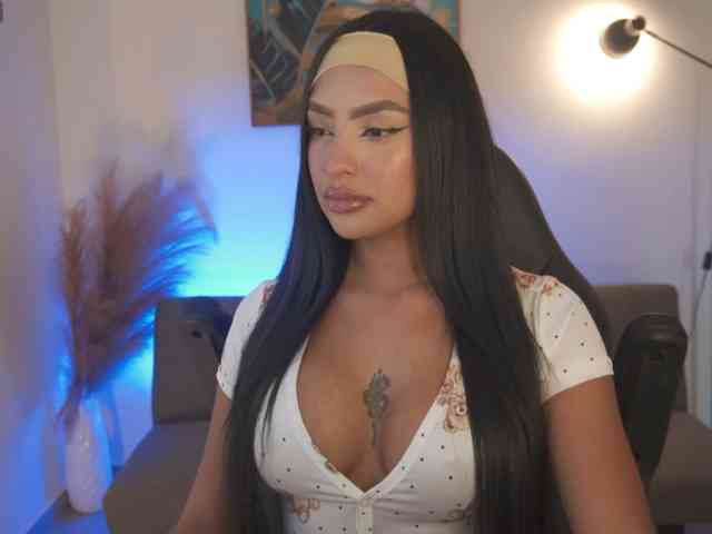 SaraWinstone1 webcam
