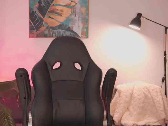 SaraWinstone1 webcam