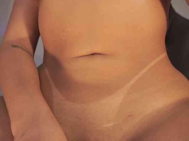 SaraWinstone1 webcam