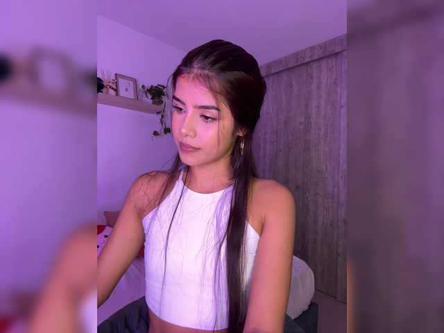 IsaBella-1 live cam on BongaCams