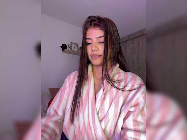 IsaBella-1 live cam on BongaCams
