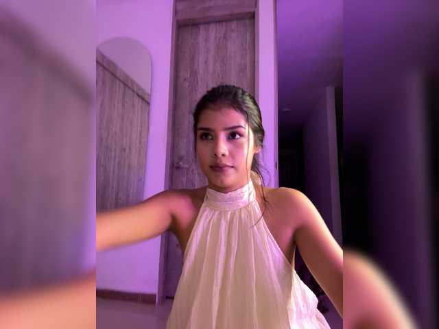 IsaBella-1 live cam on BongaCams