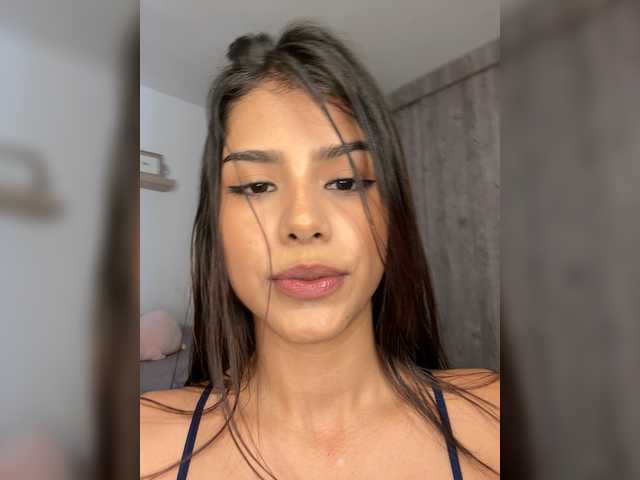IsaBella-1 live cam on BongaCams