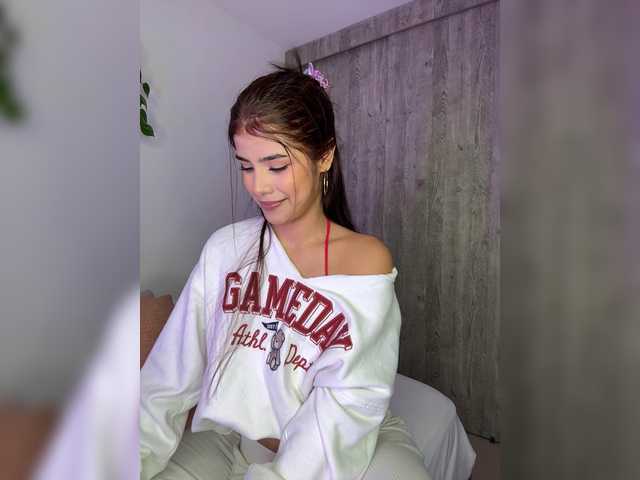IsaBella-1 live cam on BongaCams