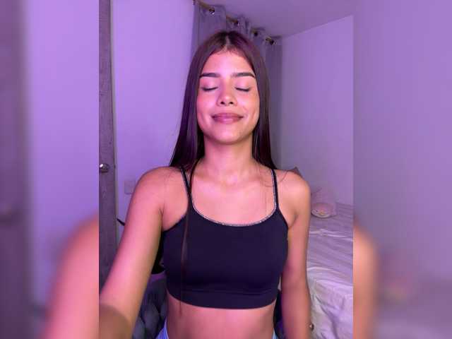 IsaBella-1 live cam on BongaCams