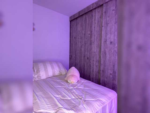 IsaBella-1 live cam