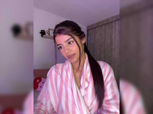 IsaBella-1 live cam on BongaCams