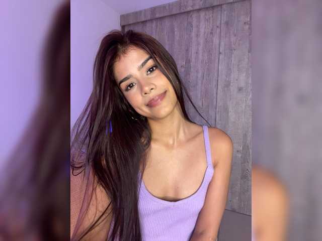 IsaBella-1 live cam on BongaCams