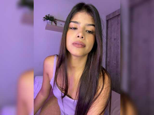IsaBella-1 live cam on BongaCams