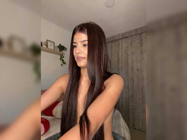 IsaBella-1 live cam on BongaCams