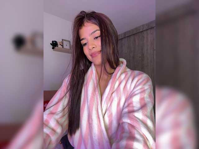 IsaBella-1 live cam on BongaCams