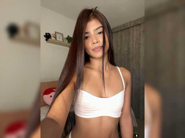 IsaBella-1 live cam on BongaCams
