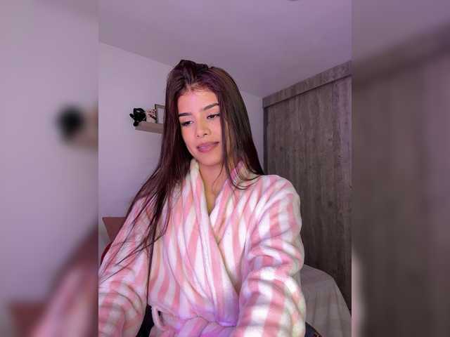 IsaBella-1 live cam on BongaCams