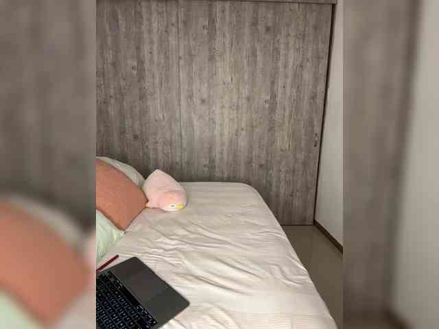 IsaBella-1 webcam