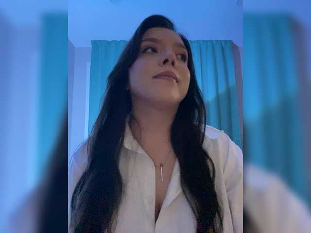 ElliLin live cam on BongaCams