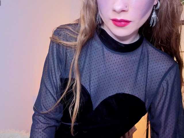 KarenSmitht's BongaCams show and profile