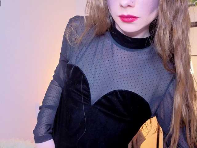 KarenSmitht's BongaCams show and profile