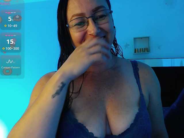 Milly-Sanchez live cam on BongaCams