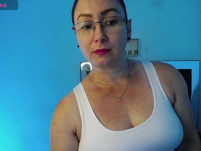 Milly-Sanchez Live Cam and Statistics on UnifiedCams