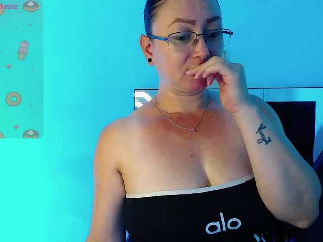 Milly-Sanchez live cam on BongaCams