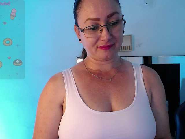 Milly-Sanchez live cam on BongaCams