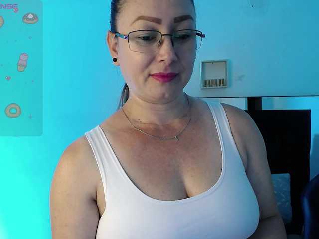 Milly-Sanchez live cam on BongaCams