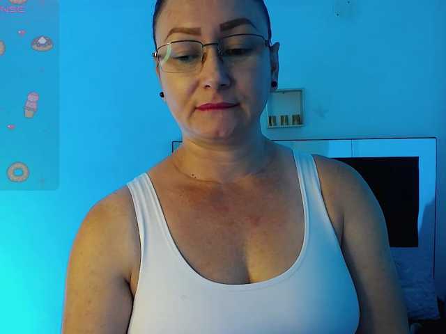 Milly-Sanchez live cam on BongaCams