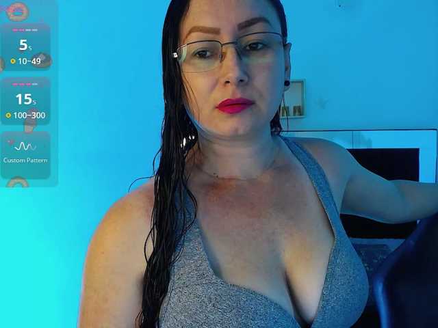 Milly-Sanchez live cam on BongaCams