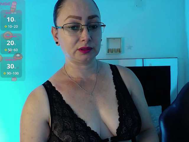 Milly-Sanchez live cam on BongaCams