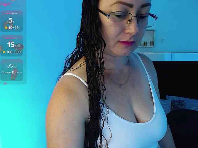 Milly-Sanchez webcam