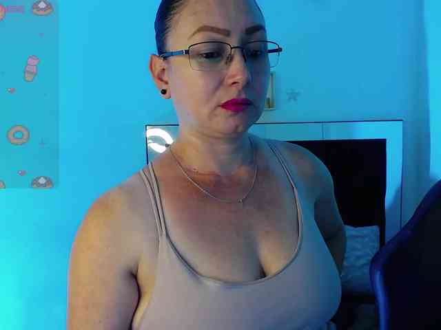 Milly-Sanchez webcam