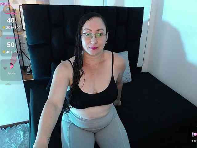 Milly-Sanchez webcam