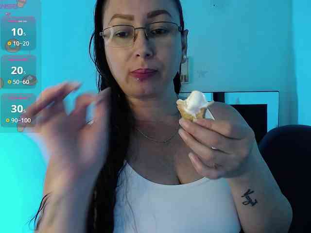Milly-Sanchez webcam