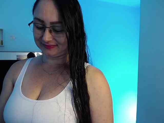 Milly-Sanchez webcam