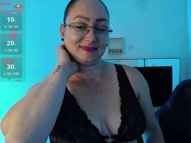 Milly-Sanchez webcam
