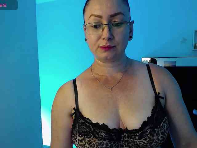 Milly-Sanchez webcam