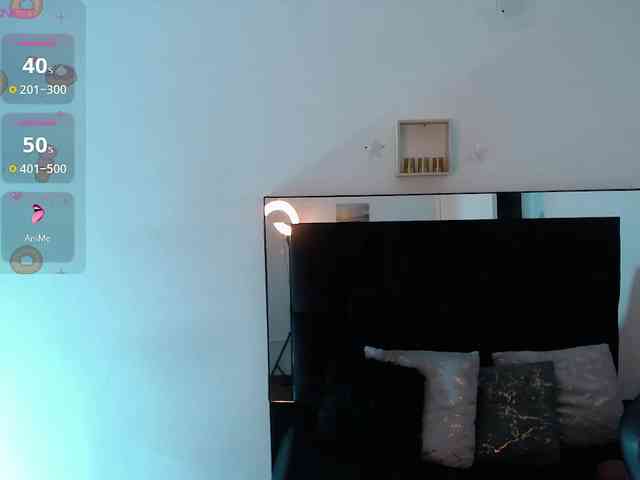 Milly-Sanchez webcam