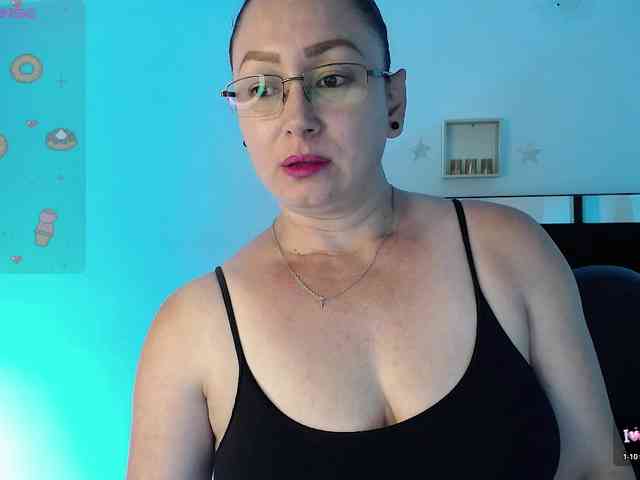 Milly-Sanchez webcam