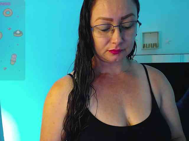 Milly-Sanchez webcam
