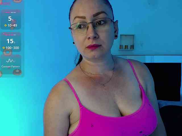 Milly-Sanchez webcam