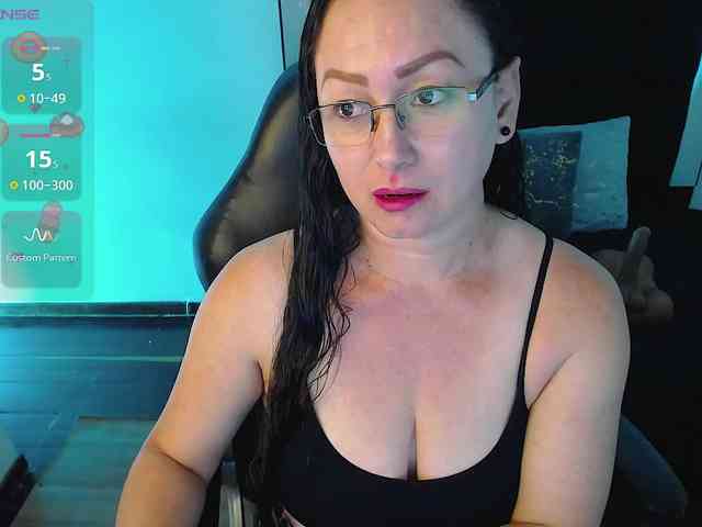 Milly-Sanchez webcam