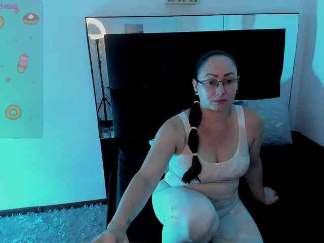 Milly-Sanchez webcam