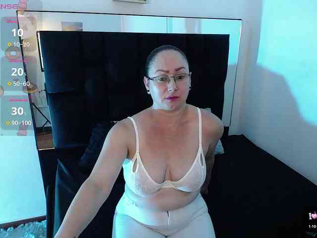 Milly-Sanchez webcam