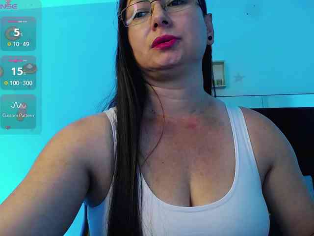 Milly-Sanchez webcam