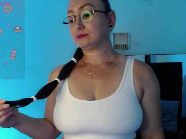 Milly-Sanchez webcam